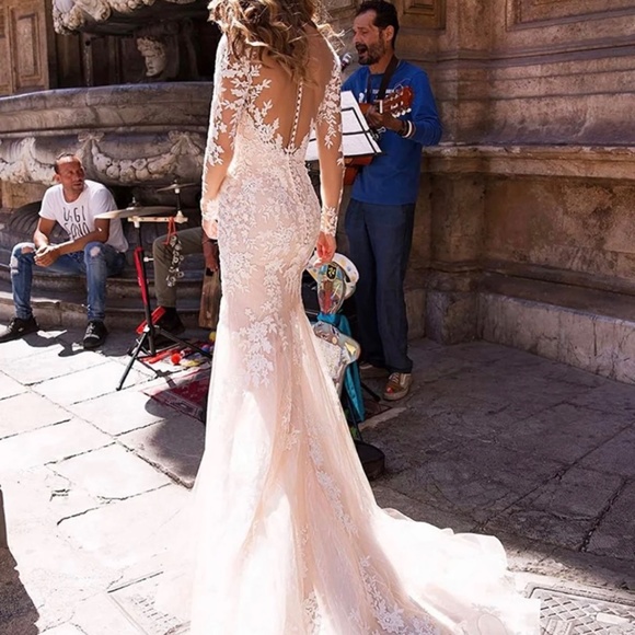 Mermaid Illusion Wedding Dress - Picture 2 of 4